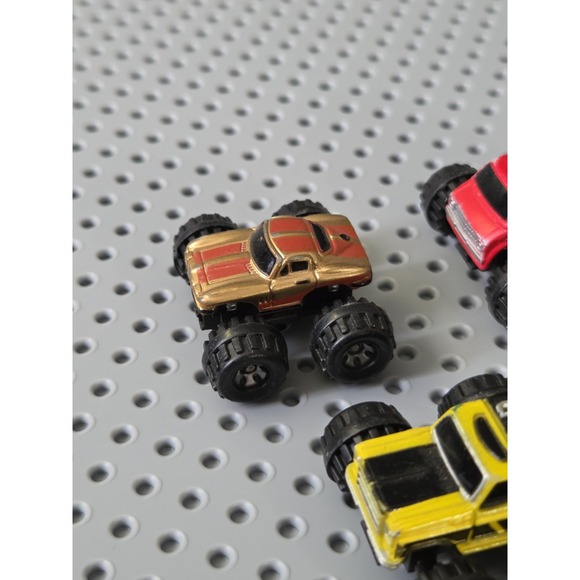 Micro Machines Monster Truck Lot of 4 Vintage Galoob 1987 Datsun Chevy - Picture 5 of 11